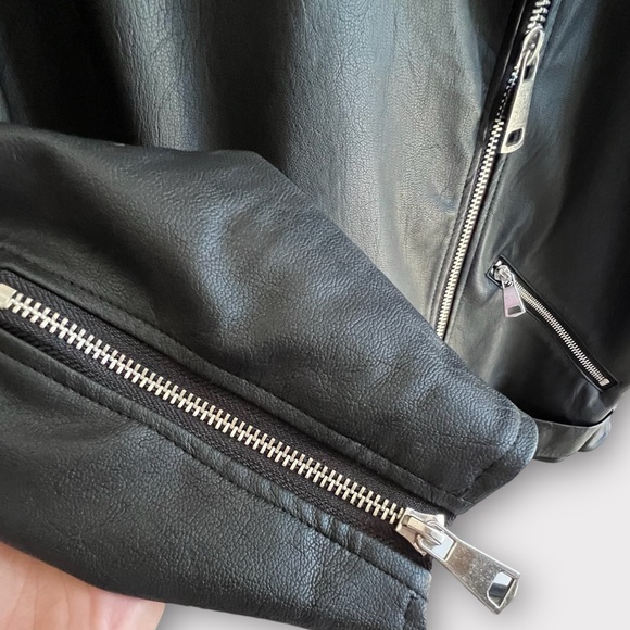 Missguided Oversized Faux Leather Jacket - Picture 8 of 10